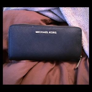 Micheal Kors wallet